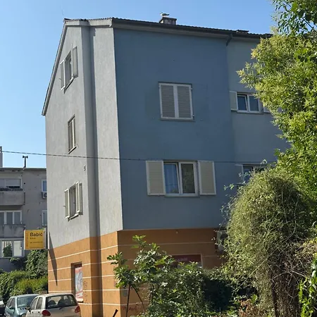 Ami & Private Parking Zadar