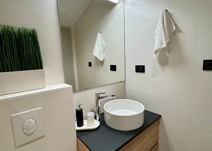 アパート Ami & Private Parking *